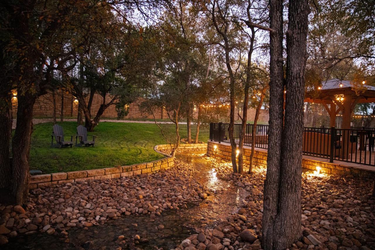 7744 Ranch Glamping Resort Austin Zewnętrze zdjęcie